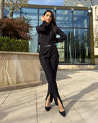 Bluza dama neagra cu guler din satin, cambrata, cu nasturi, detaliu decorativ la bust.