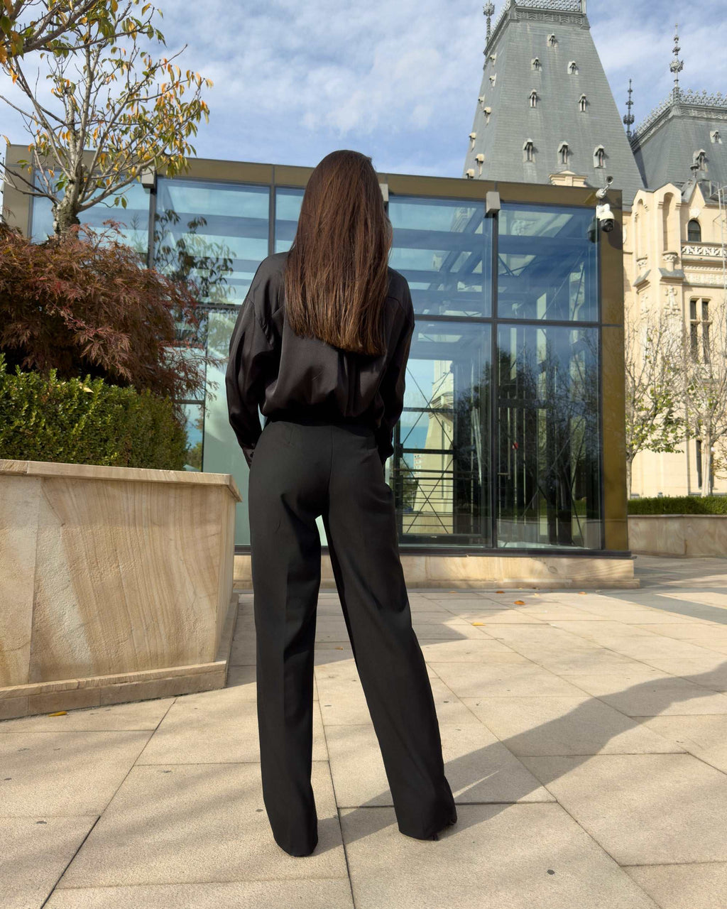 Pantaloni dama clasici drepți damă negri, talie înaltă, ținută office.