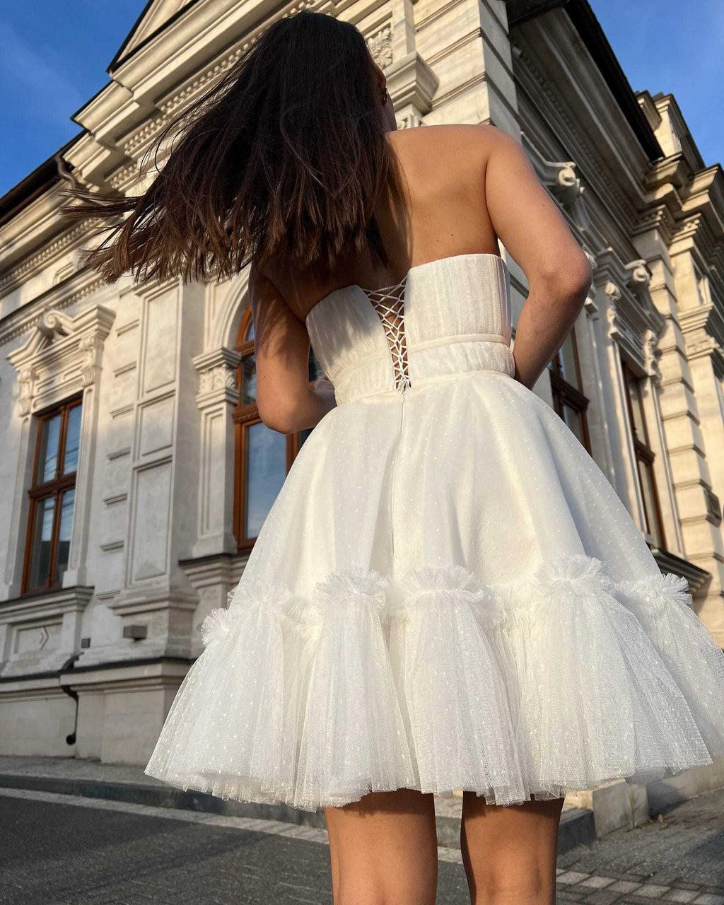 Rochie de ocazie alba scurta din dantela cu corset - BELLADRESS