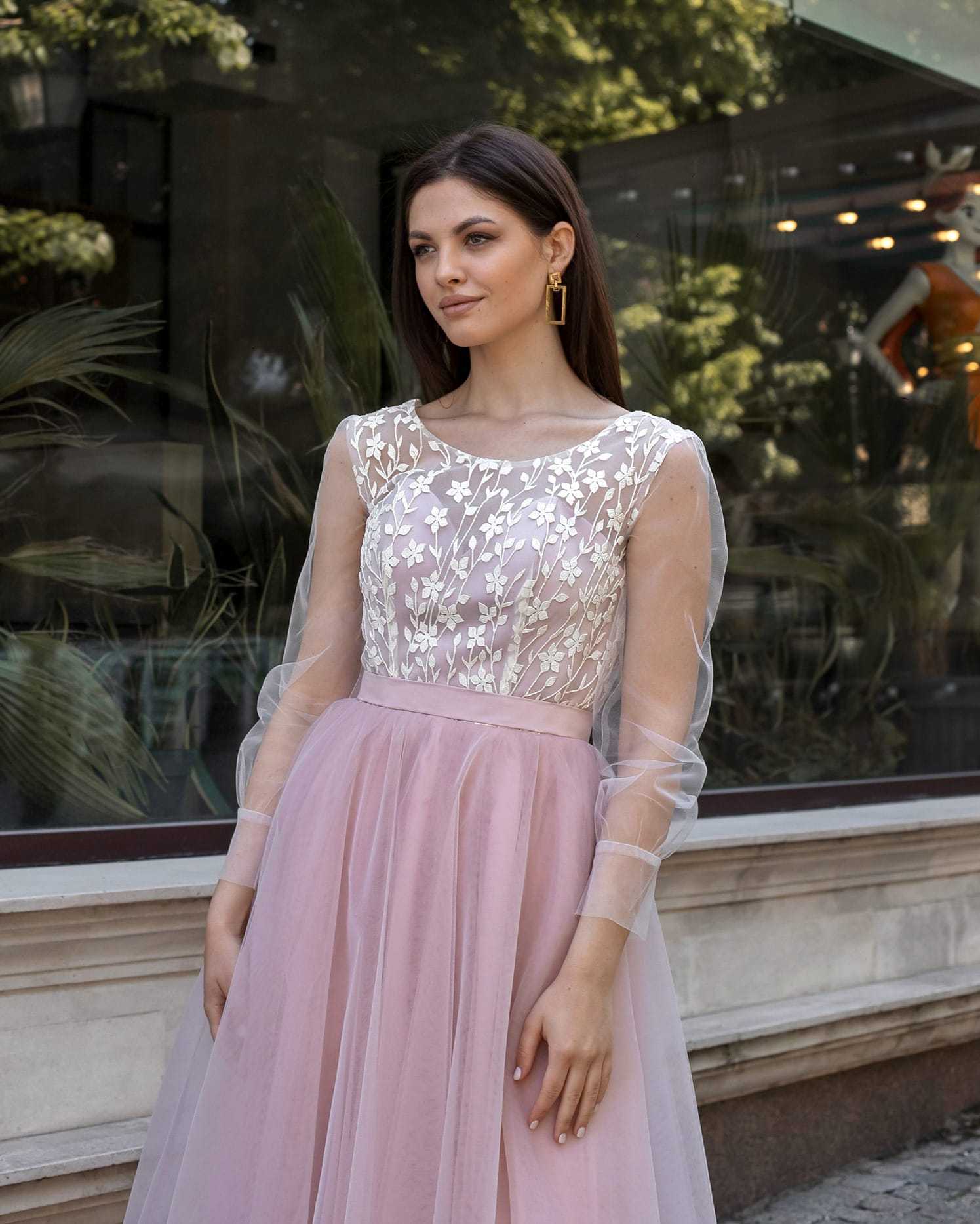 Rochie eleganta midi pentru cununie civilă, corset satin și dantelă, fustă tull, look sofisticat.