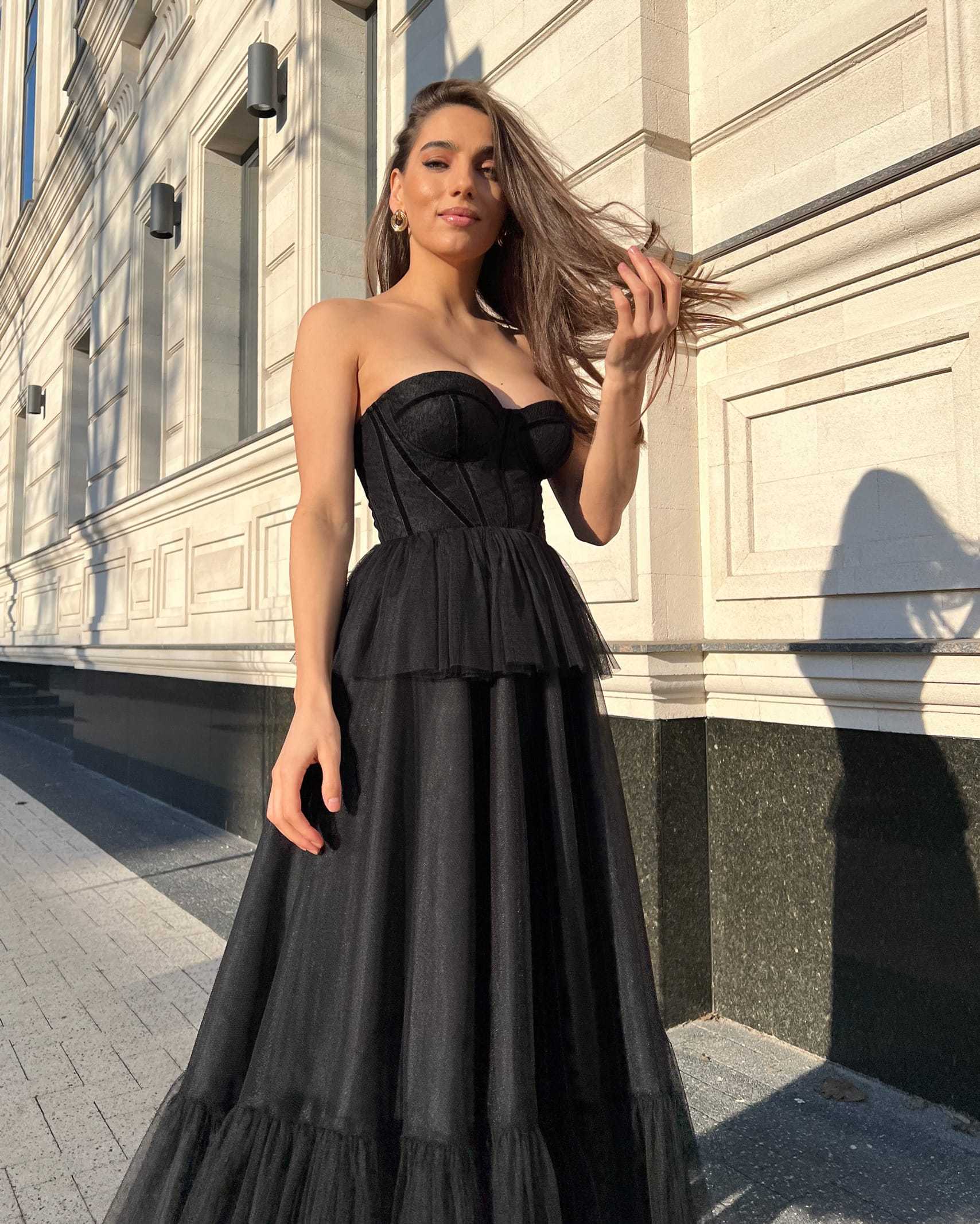 Rochie eleganta cu corset din dantela pentru petrecere.