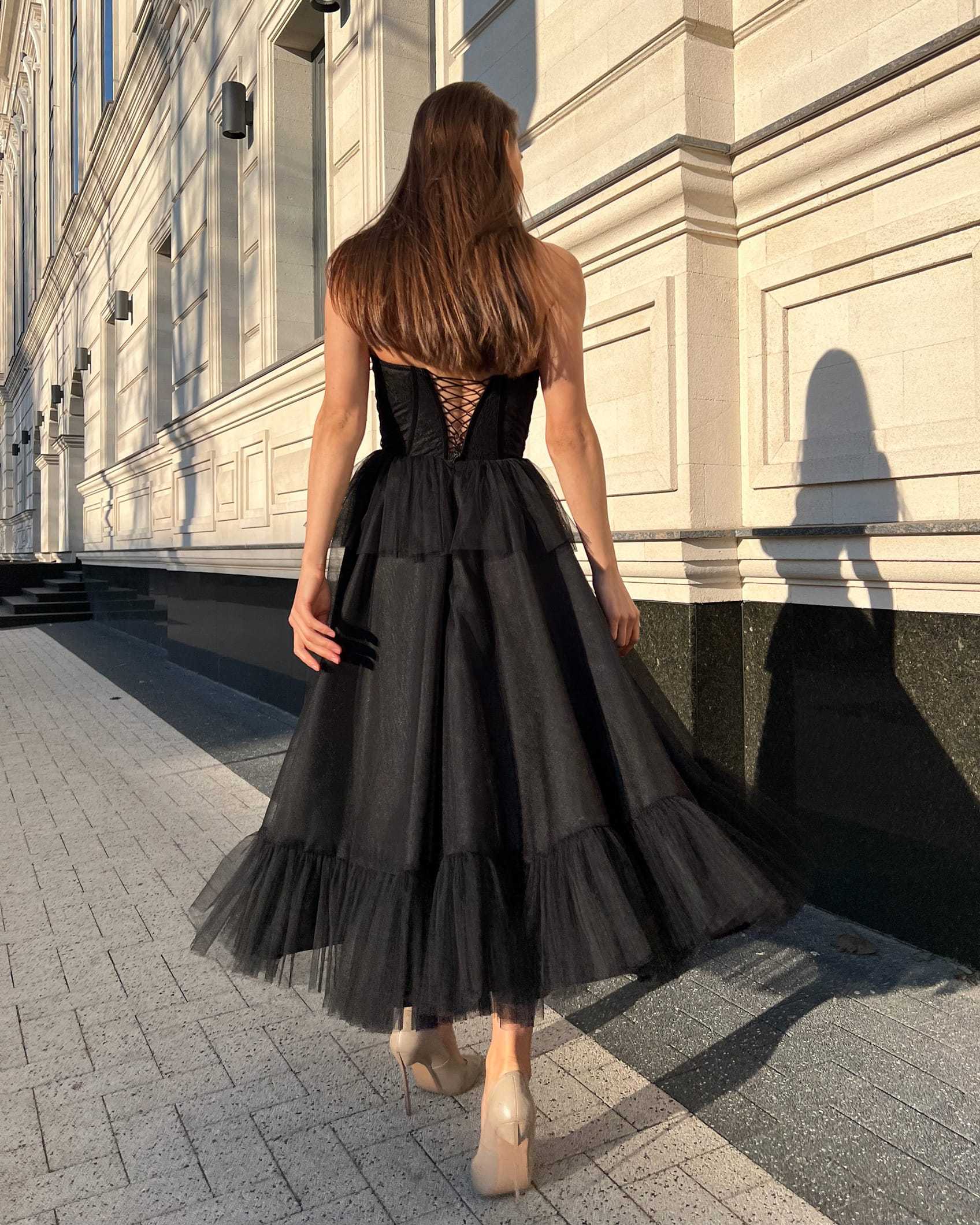 Rochie eleganta cu corset din dantelă fină franțuzească, lungime 90 cm.